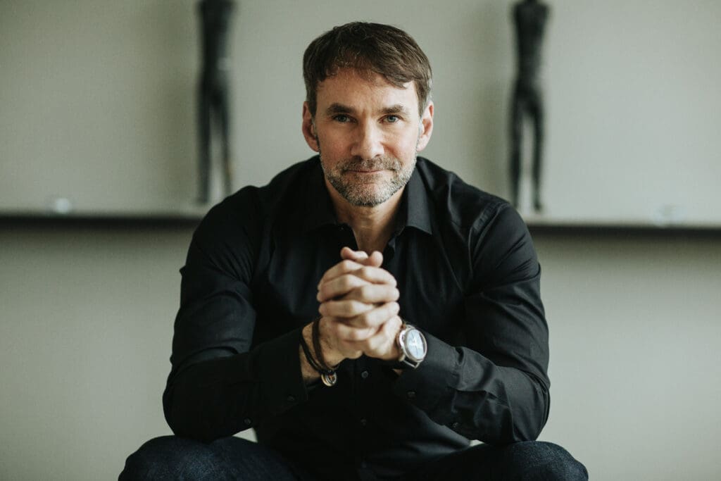 Keith Ferrazzi Premium Speakers Experte Leadership & Teamship, Zukunft der Arbeit mit KI, Change & Beziehungsmanagement