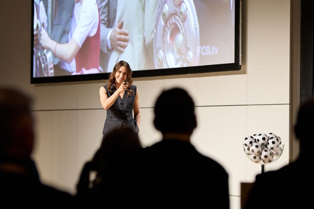 Viktoria Schnaderbeck Premium Speakers Ehemalige Profifussballerin und Kapitaenin, TV-Expertin, Unternehmerin