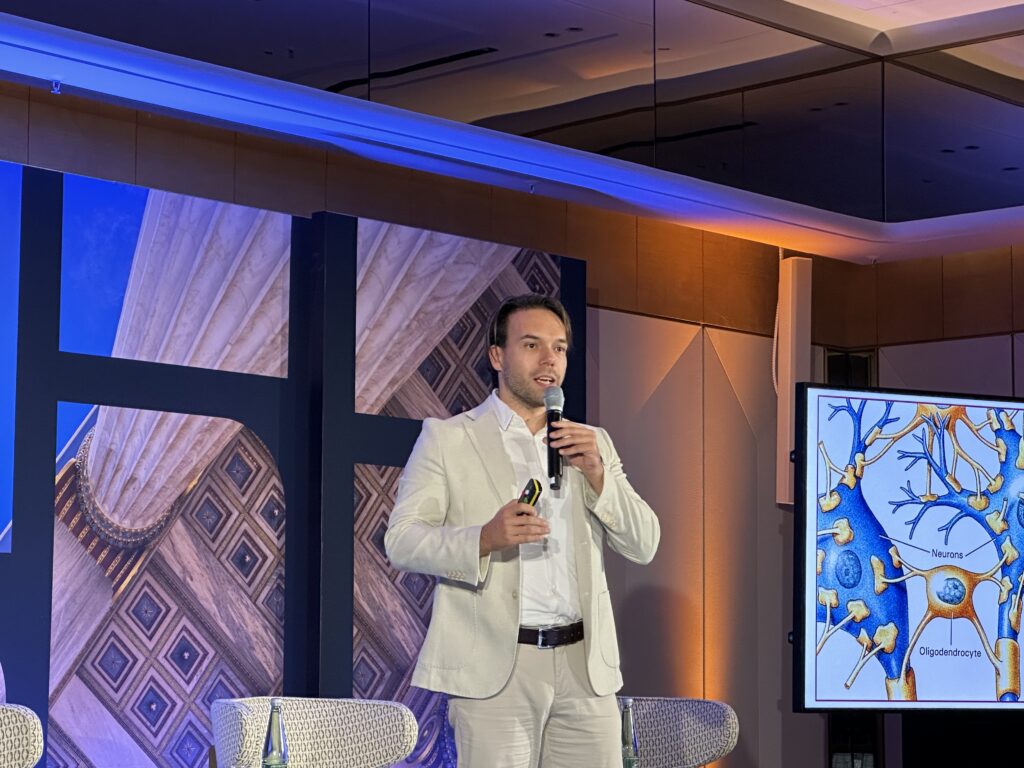 Benjamin Bargetzi Premium Speakers Gründer & CEO MindGuard, Neurowissenschaftler, Technologie- & KI-Pionier, Tech-Visionär, Autor